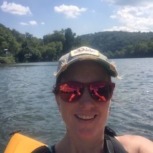 Meet your Posher, Lee